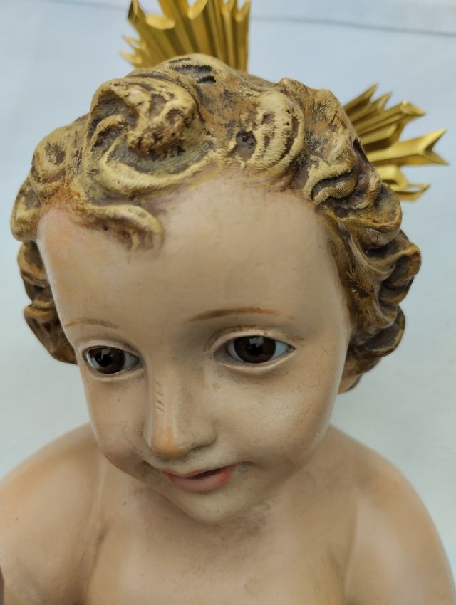 Antiguo Niño Jesús, de pasta de madera