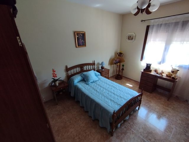 Habitación completa amueblada