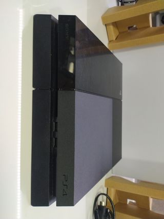 PS4 (PlayStation 4) FAT negra