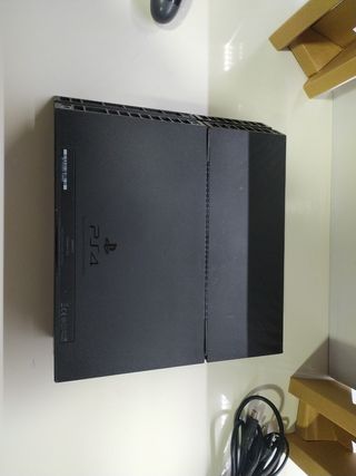 PS4 (PlayStation 4) FAT negra