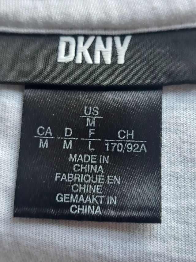 Camiseta DKNY lentejuelas morada