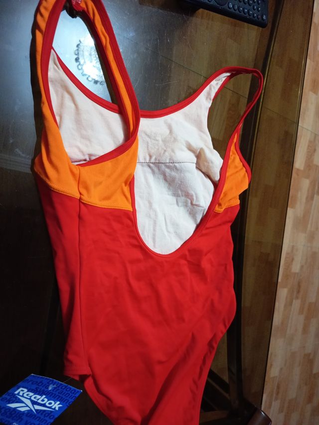 Bañador Reebok talla M - Rojo/Naranja