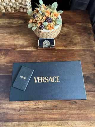 Caja Versace
