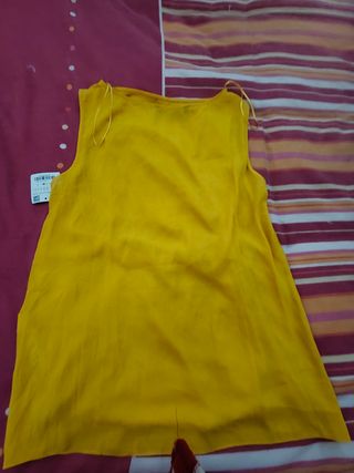 Blusa Zara amarilla 