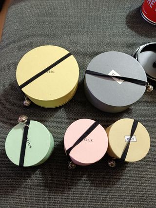 18 cajas vacías de joyas y relojes 