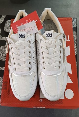 Sneakers scarpe donna primaverile 