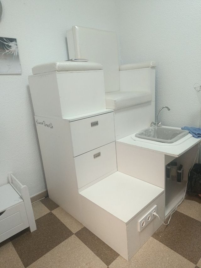 Mueble pedicura blanco