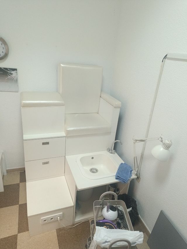 Mueble pedicura blanco