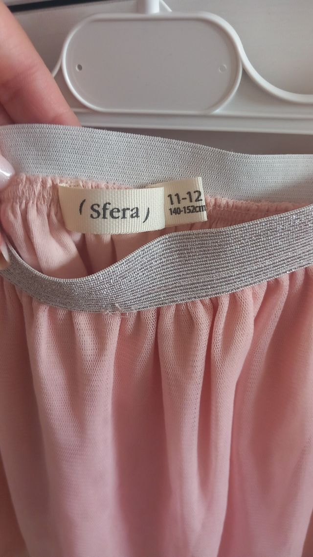 Falda de niña de "Sfera"