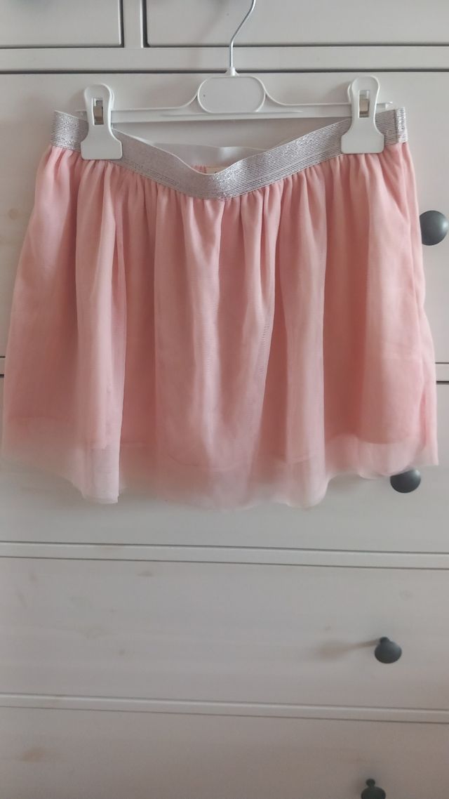 Falda de niña de "Sfera"