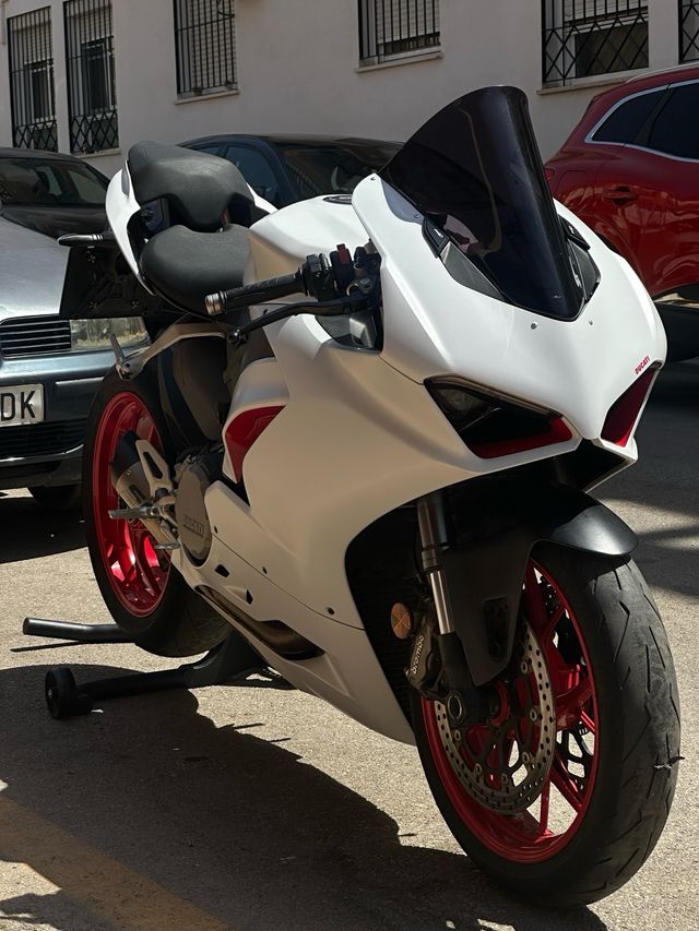 Ducati V2 155cv 2023 EXCLUSIVA!!!