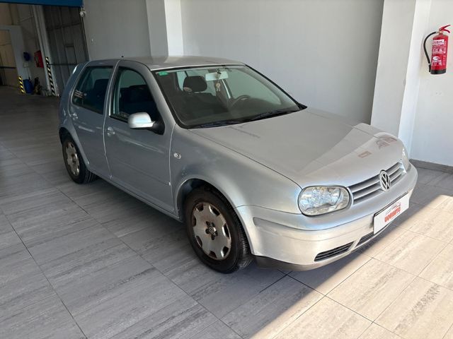 Volkswagen Golf 2003