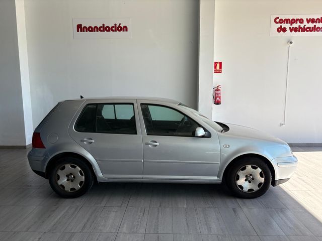 Volkswagen Golf 2003