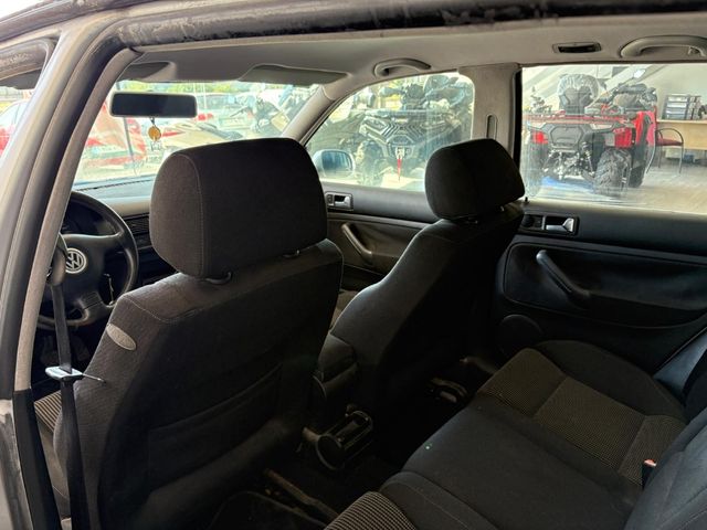 Volkswagen Golf 2003