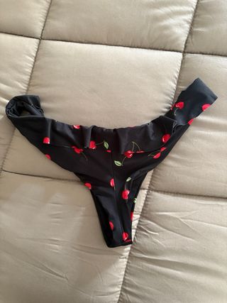 Bikini con mutanda sgambata 