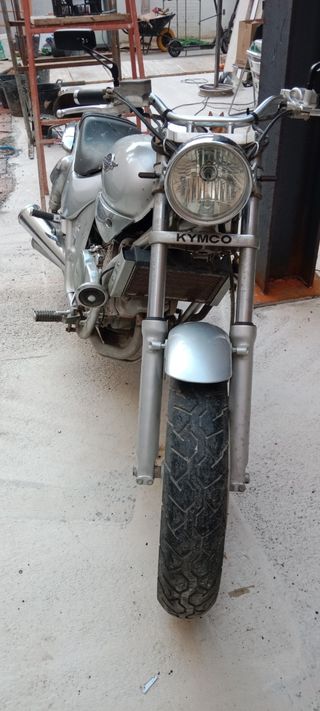 Kymco Venox 250cc - Moto