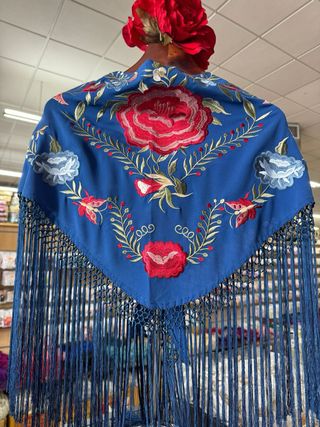 Mantoncillo bordado azul - Rojo