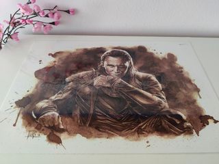 Lámina grande: Loki - Dibujado con Café