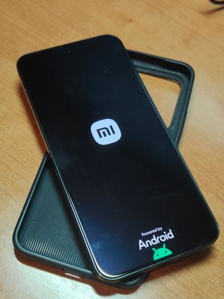 Xiaomi 14 negro