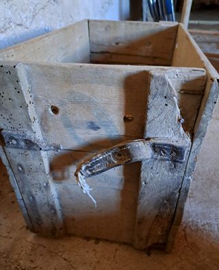 Caja de madera antigua rústica.