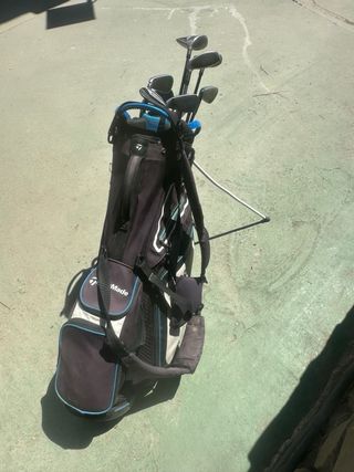 Bolsa con palos de golf