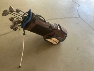 Bolsa con palos de golf