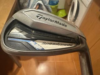 Bolsa con palos de golf