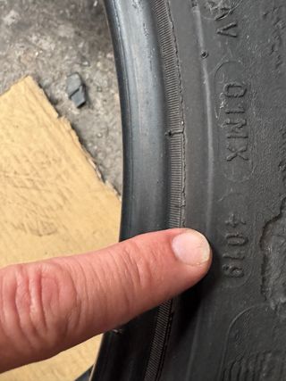 Neumáticos Michelin 235/40/19