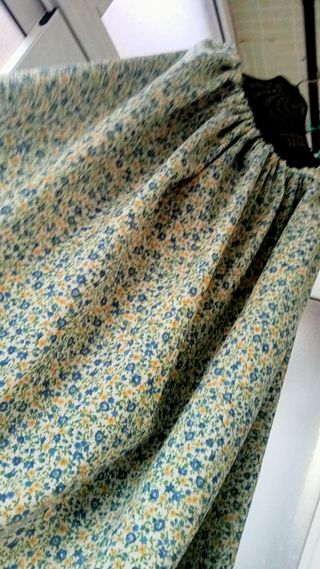 Falda baturra  1:mt largura.3.60 vuelo

