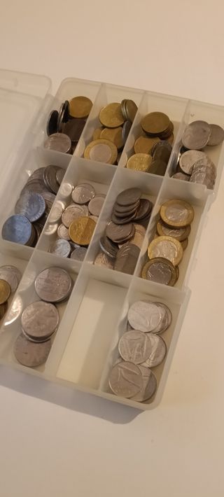 Collezione di Francobolli e Monete antiche