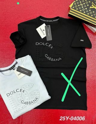 Camiseta negra 
Talla XL-XXL 