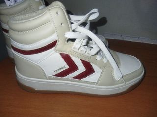 Deportivas altas Hummel