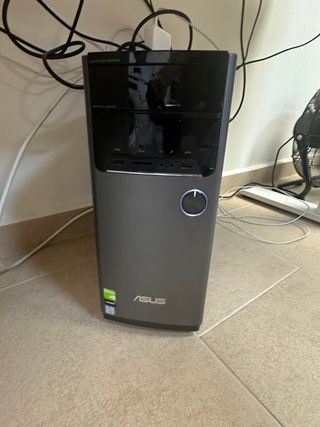 Torre ASUS gris - Ordenador sobremesa i5 7400