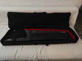 Keytar Roland AX-Edge + funda