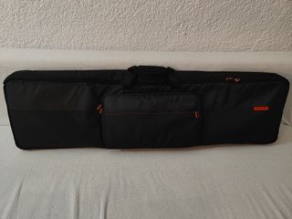 Keytar Roland AX-Edge + funda