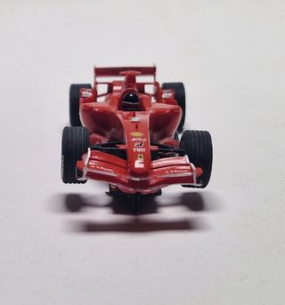 Scalextric Compact 1:43 - 1 coche Ferrari F1