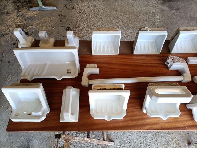 Accesorios baño antiguos