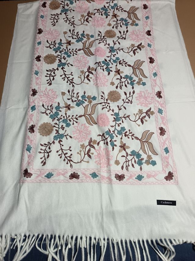 Chal Cachemira bordado - Rosa y blanco