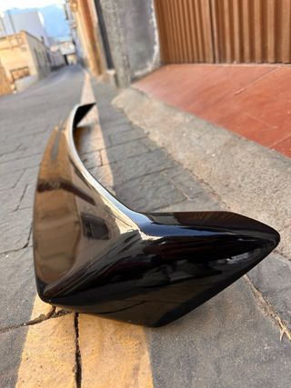 Alerón trasero coche