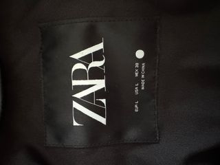 Cazadora Zara polipiel negra