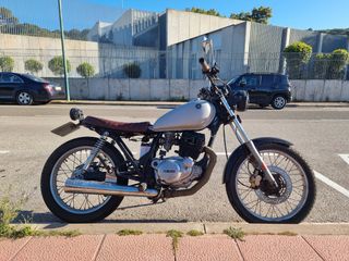 Yamaha 250cc Cafe racer