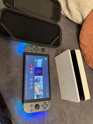 Nintendo Switch Oled con 4 juegos funcionales