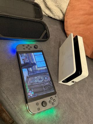 Nintendo Switch Oled con 4 juegos funcionales