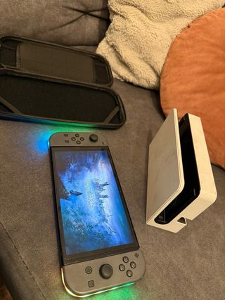 Nintendo Switch Oled con 4 juegos funcionales