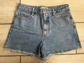 Shorts Denim High Rise de Zara