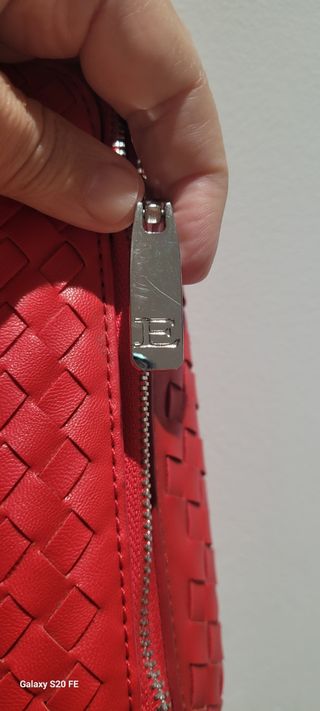 Borsetta rossa Ermanno Scervino