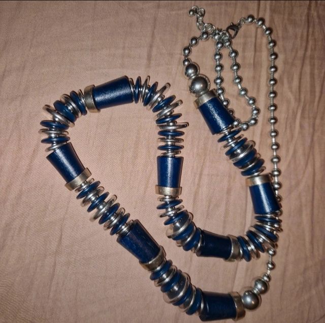 Collana lunga | Metallo & legno blu