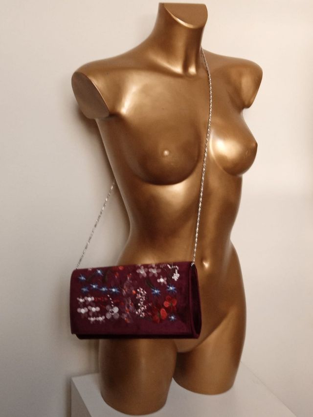 Borsa Prima Donna ricamata rossa