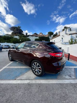 Maserati Levante 2017 D Auto