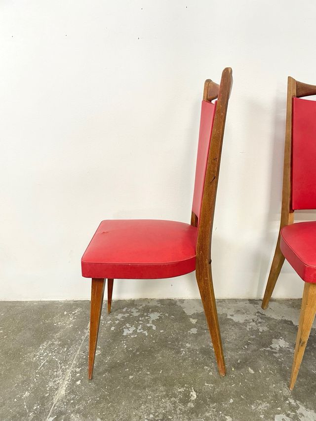 4 Sillas Mid Century rojas a restaurar.